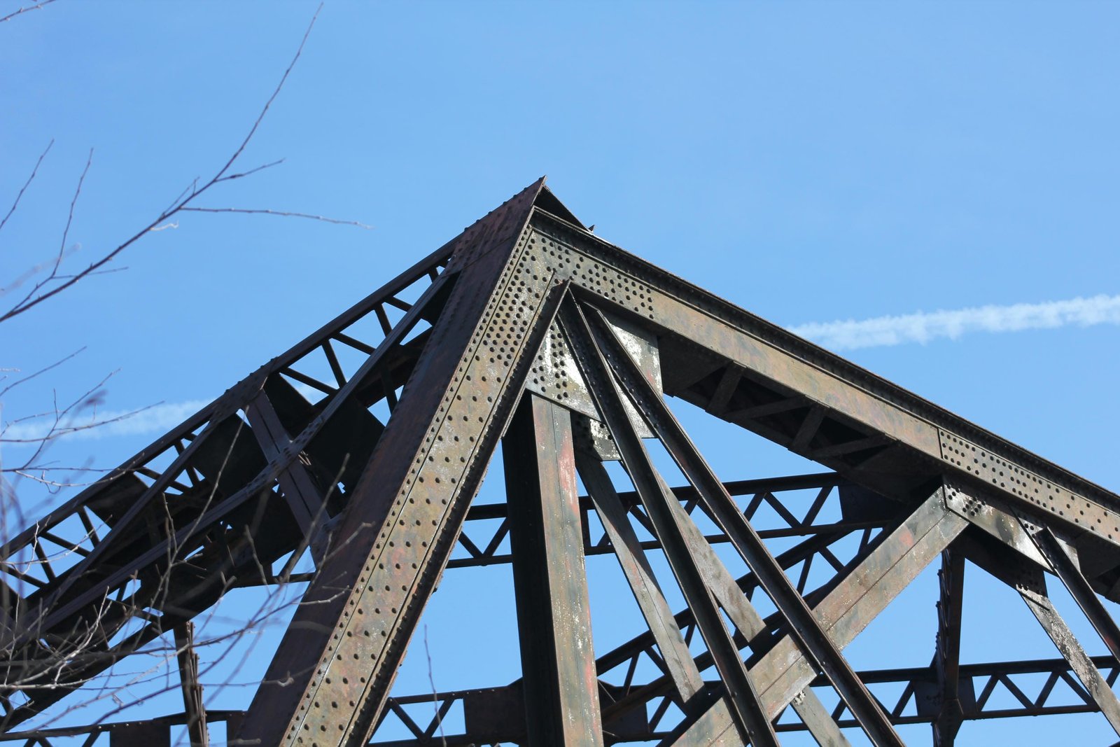 Upper angle connection